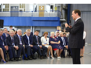    Депутаты Заксобрания обсудили с Дмитрием Медведевым вопросы развития Иркутской области   